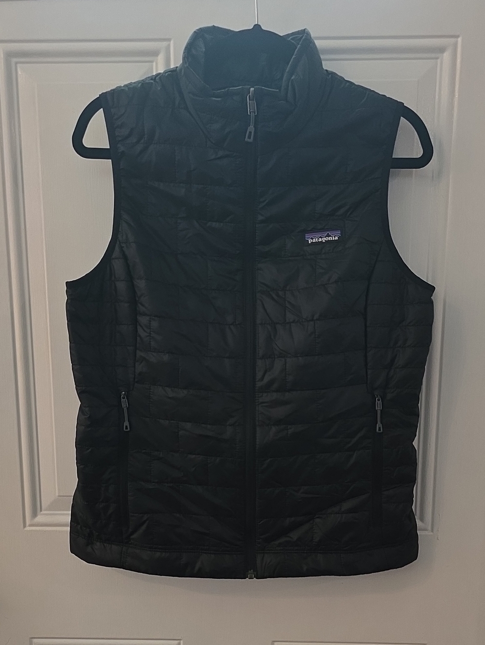 Patagonia Women's Black Quilted Vest with Zipper Pockets